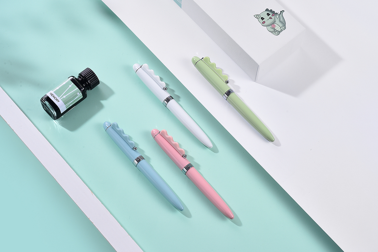 文具钢笔套装拍摄