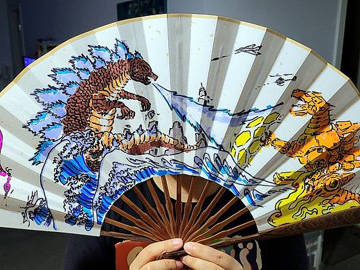 哥斯拉扇面