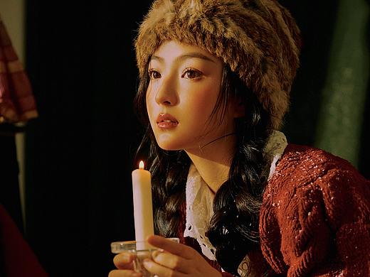 哭笑不得!妙龄少女深夜掌灯,竟是为了....