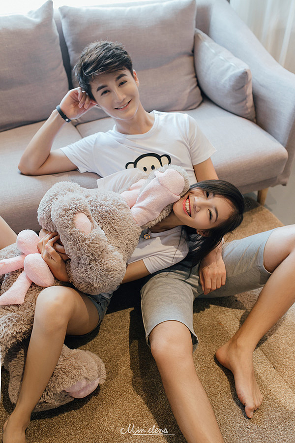 幸福就是有你陪我一起穿情侣装（图ZNTIzMTM4MDQ=） - 人像摄影 - 站酷设计师敏elena原创素材 - 站酷ZCOOL