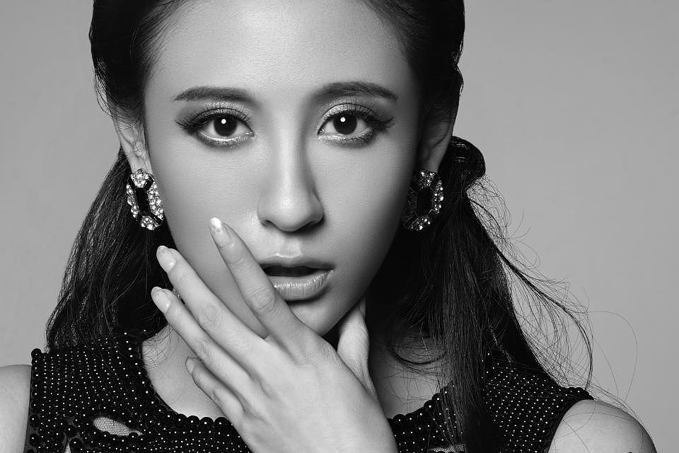 原创作品:艺人谢闻轩