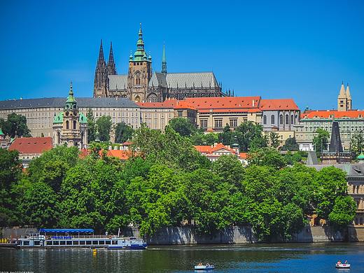 梦回Praha