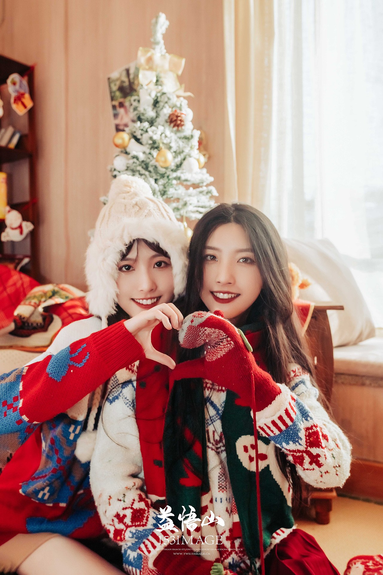 网红圣诞双胞胎姐妹