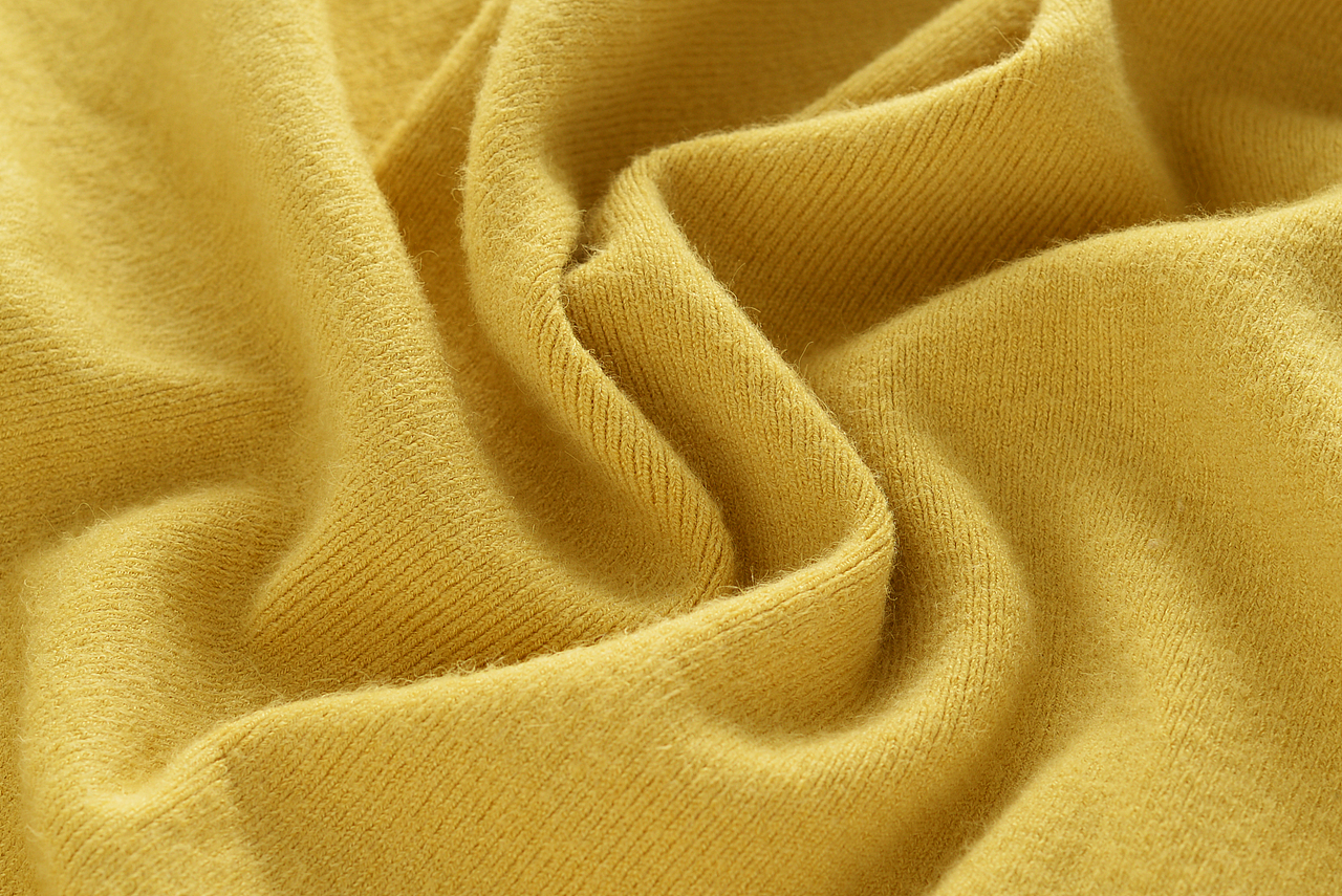 毛衣平铺拍摄成品展示