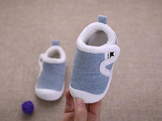 淘宝摄影产品摄影修图儿童鞋子秋冬新款