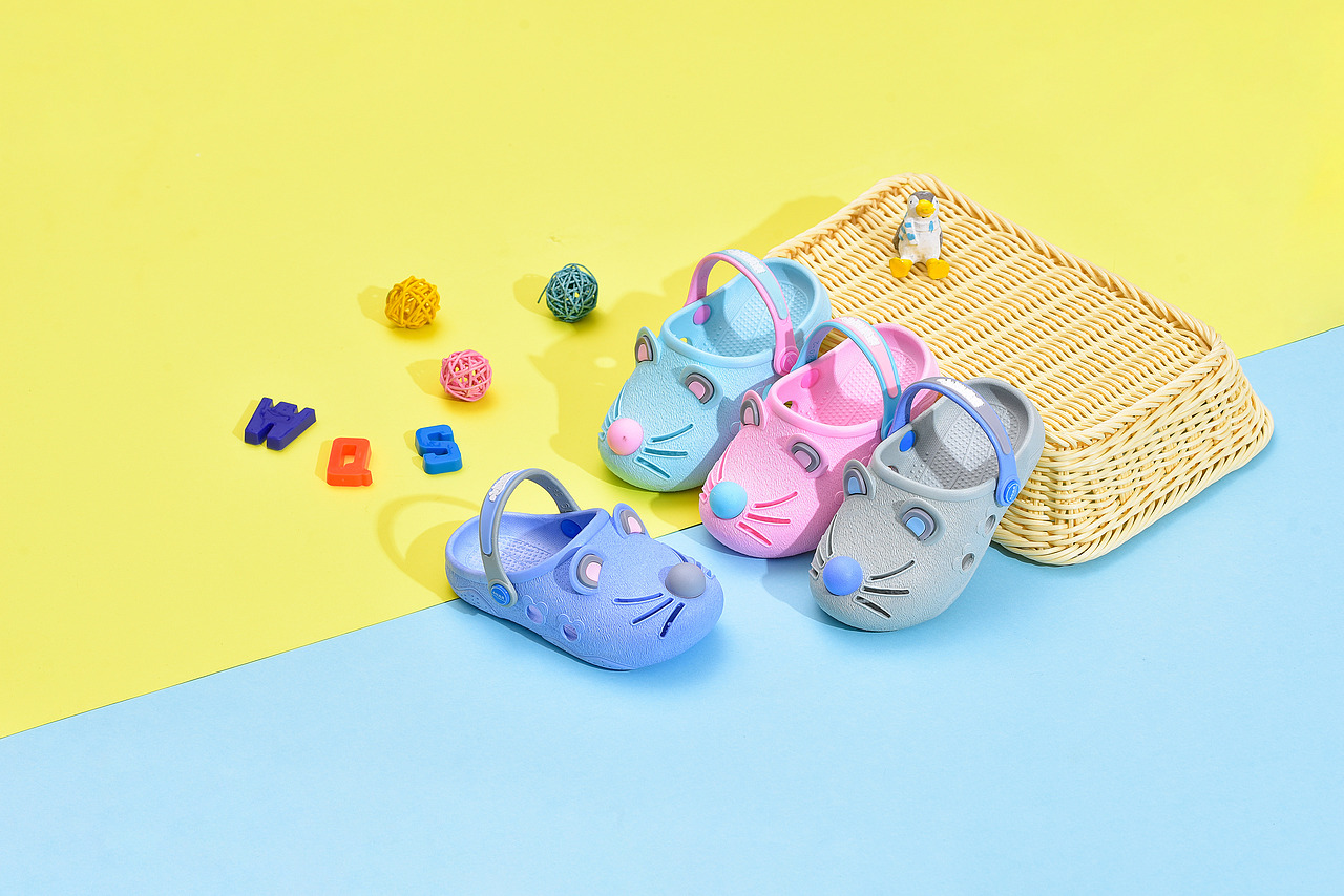 鞋子（图ZMjAwODA1OTQ4） - 产品摄影 - 站酷设计师潮阳摄影原创素材 - 站酷ZCOOL