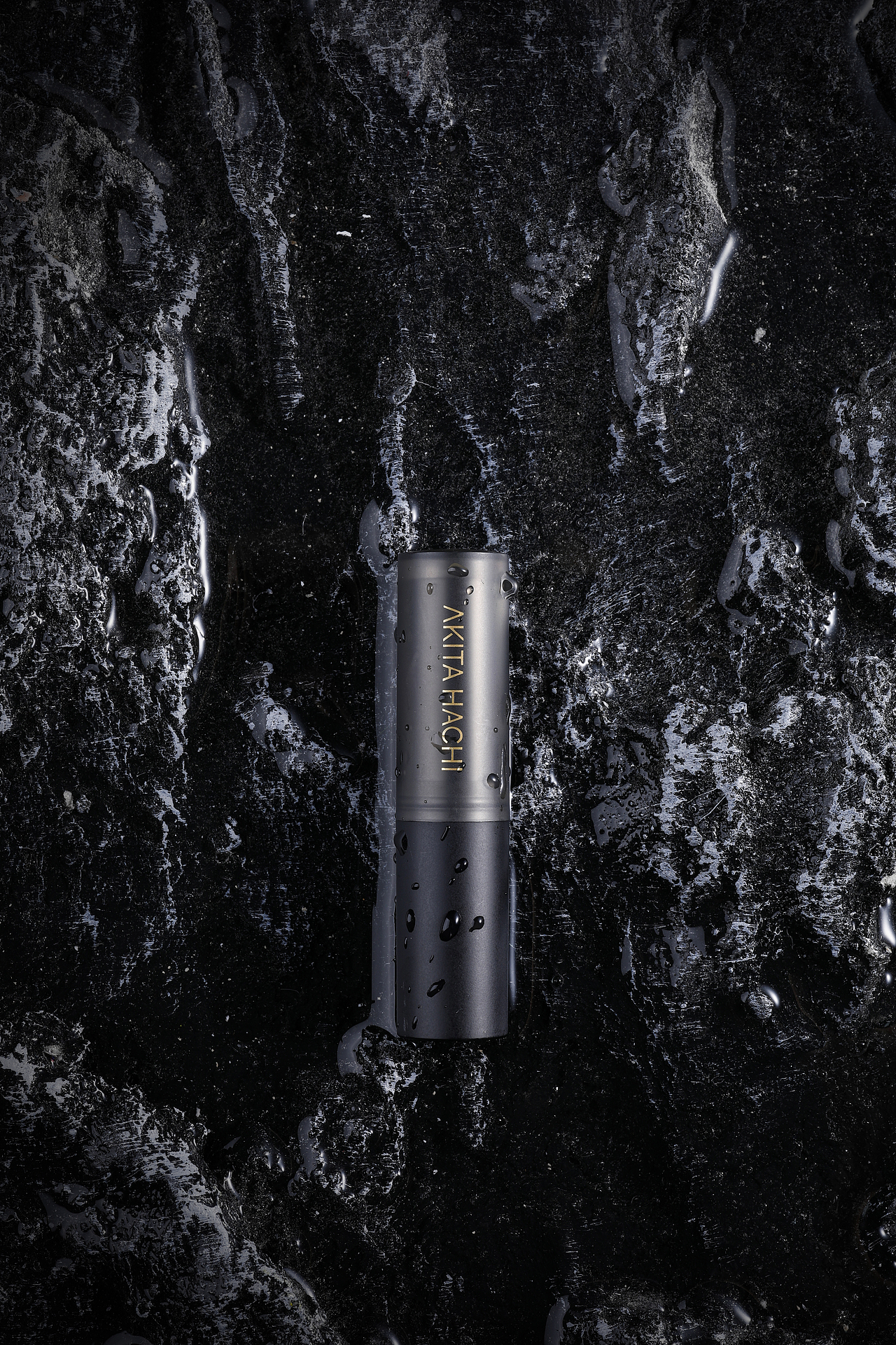 akita 男士润唇膏