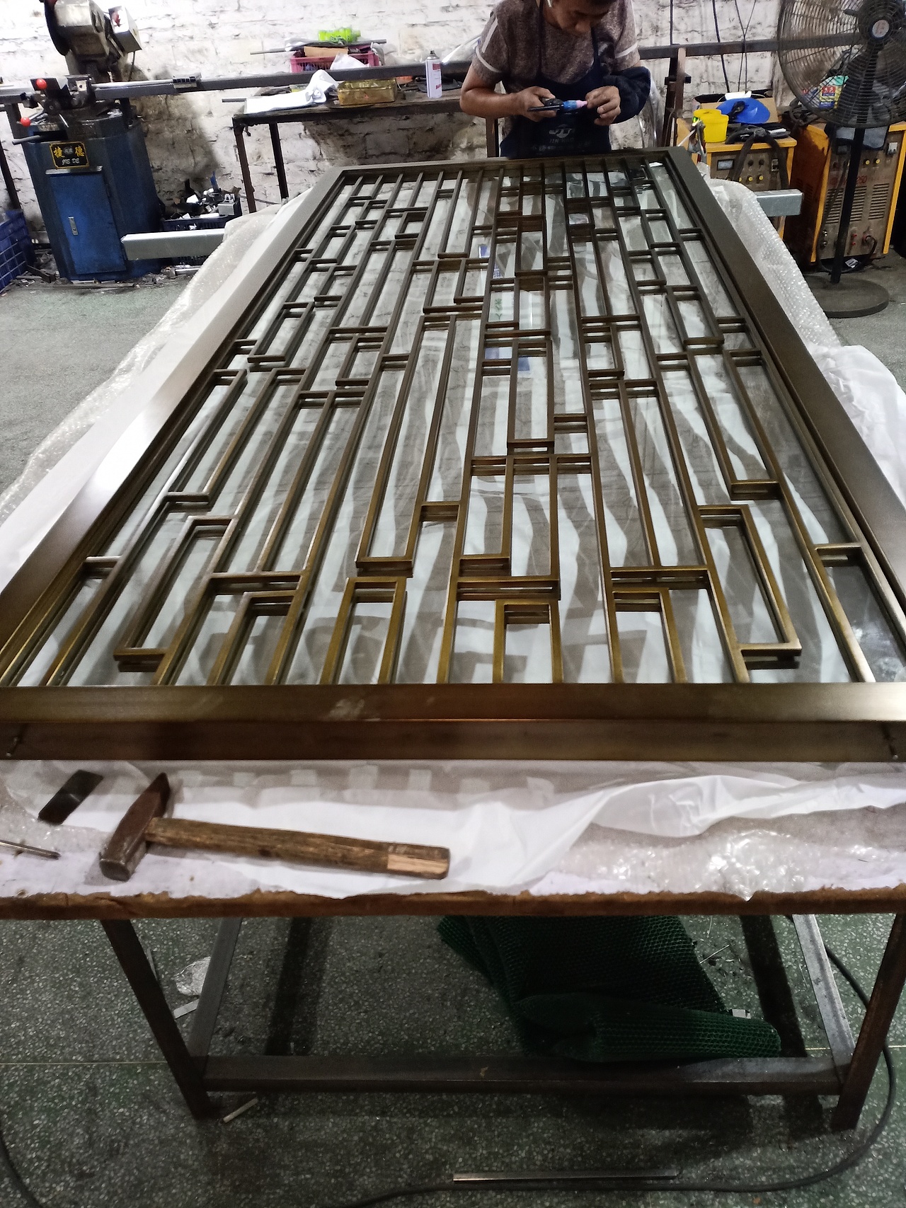 从古至今备受欢迎的青古铜不锈钢屏风（图ZMjUzNjY1MDc2） - 建筑设计 - 站酷设计师锢雅18566019743原创素材 - 站酷ZCOOL