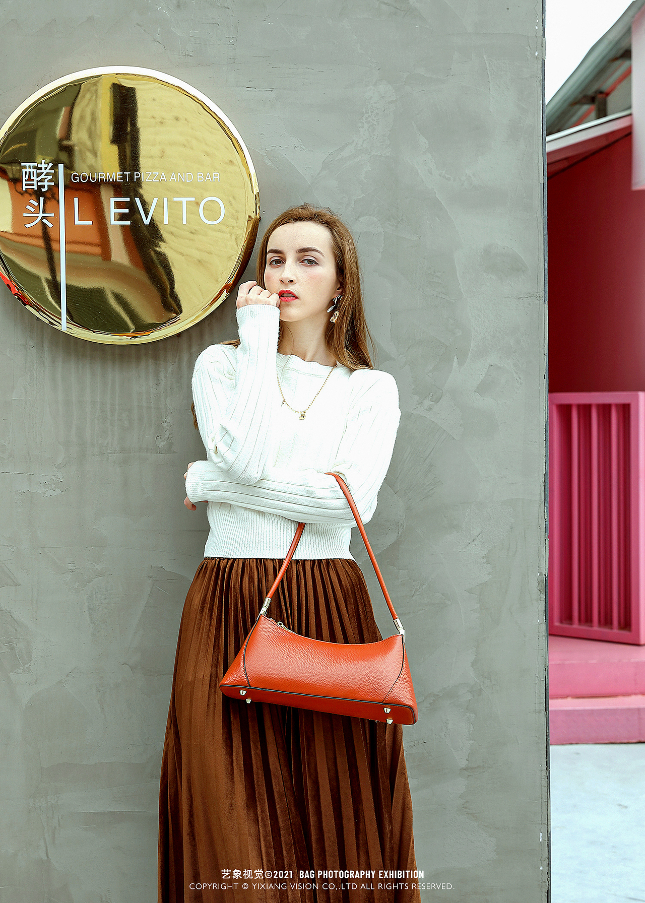 女包模特拍摄 | 皮具拍摄 | 电商产品拍摄 | 艺象视觉