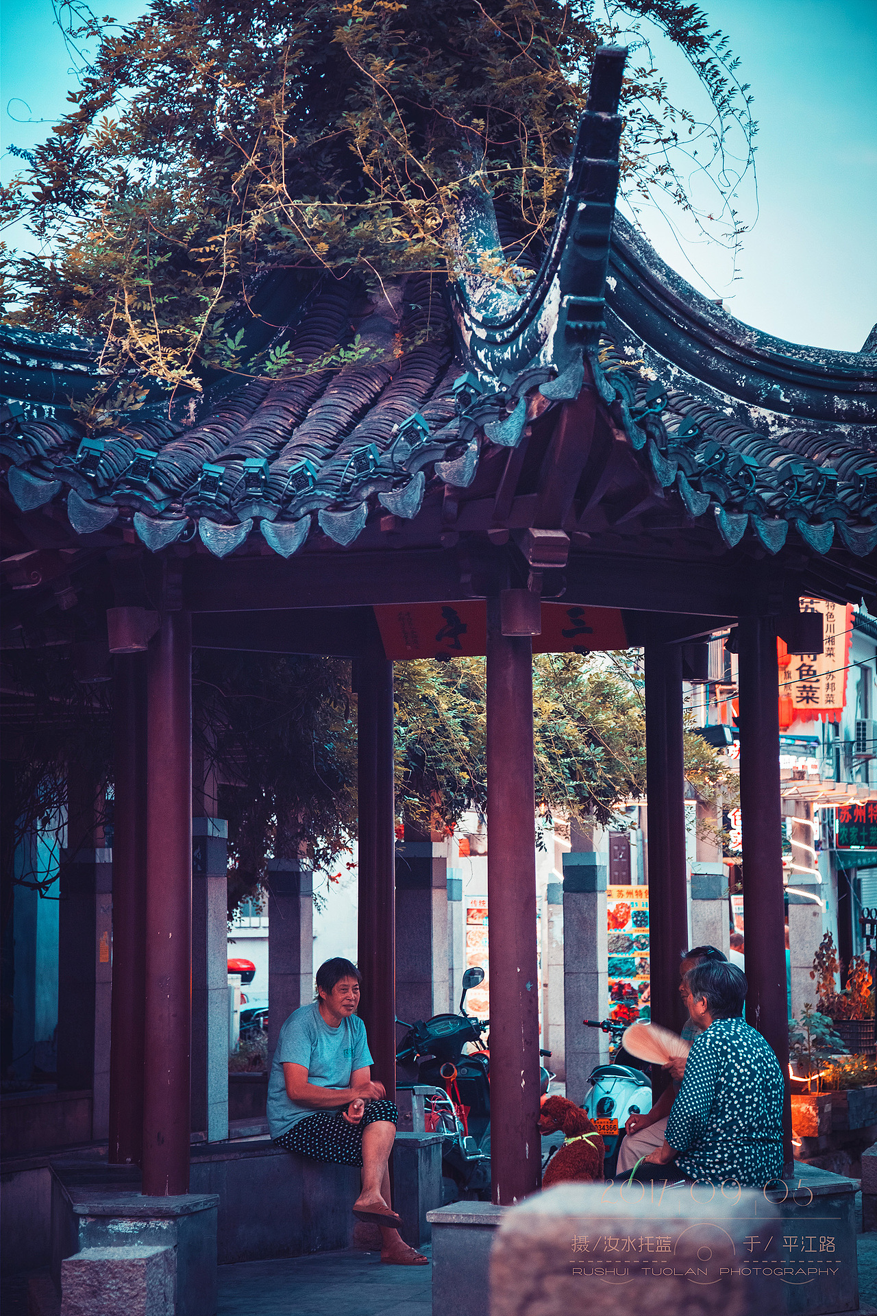 肆意的漫步苏州老街，安静地品味着这座城市（图ZOTE1NTEzNjQ=） - 人文/纪实摄影 - 站酷设计师汝水拖蓝原创素材 - 站酷ZCOOL