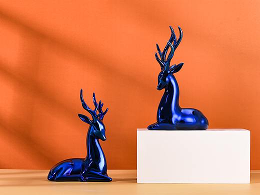 林深时见鹿,海蓝时见鲸