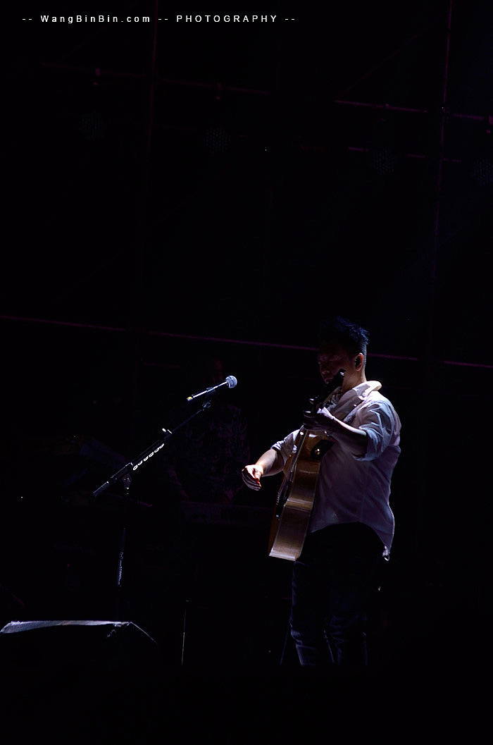 2015优放音乐节——许巍（图ZMjc2NzY2OTI=） - 人文/纪实摄影 - 站酷设计师binbin5s原创素材 - 站酷ZCOOL