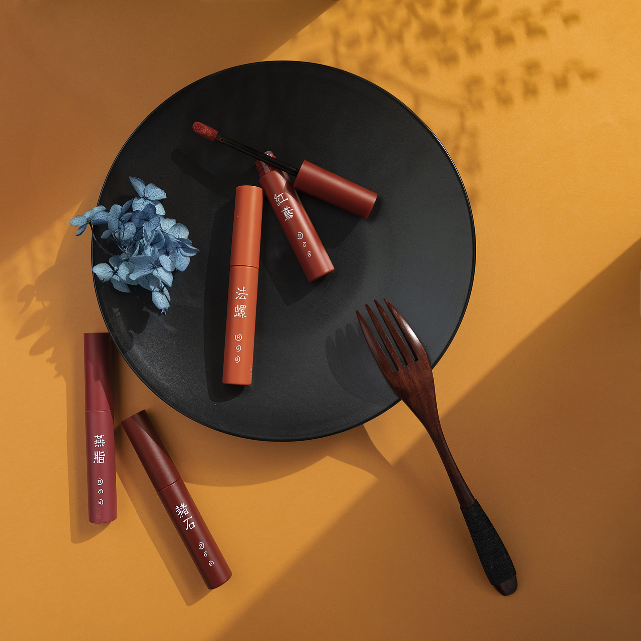 唇釉复古风（图ZMTgwNjEyMDE2） - 产品摄影 - 站酷设计师锦衣卫工作室原创素材 - 站酷ZCOOL