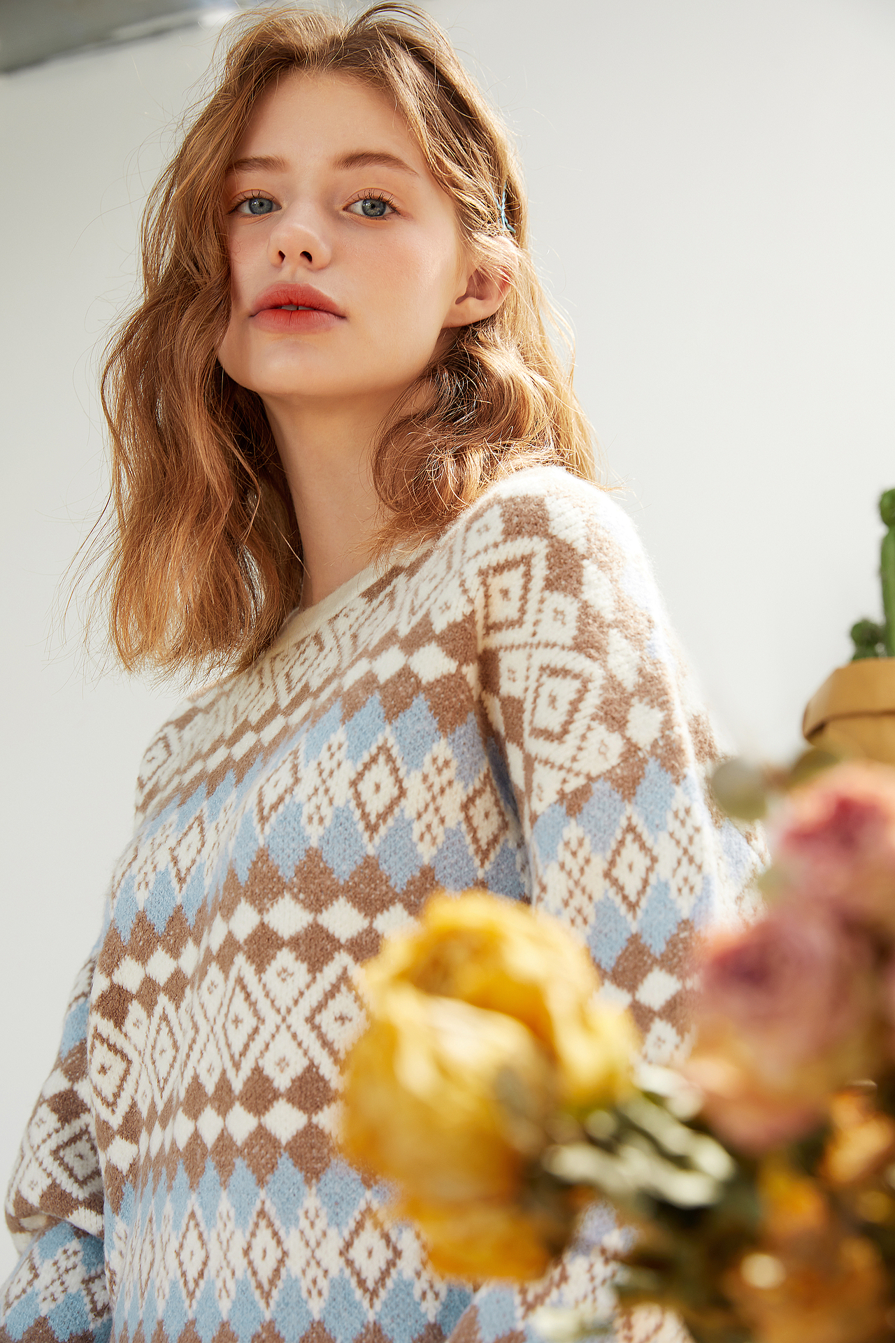 草地和阳光，外景女装拍摄（图ZMTgyMzI3NzU2） - 人像摄影 - 站酷设计师WaiTinG0417原创素材 - 站酷ZCOOL