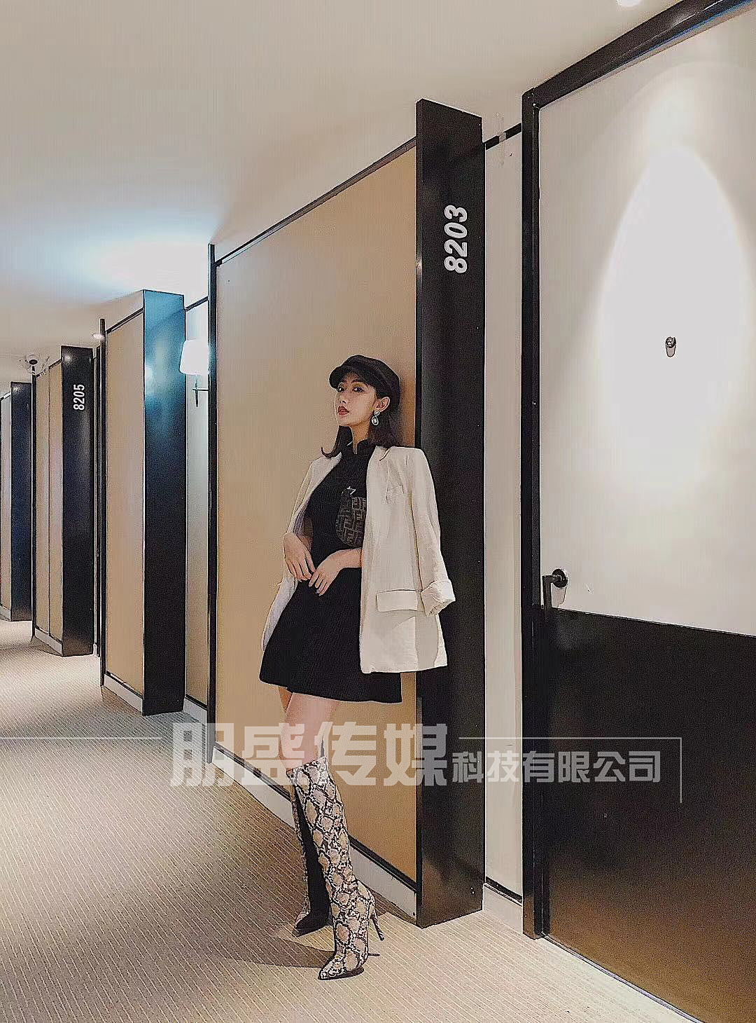 朋盛传媒|淘宝服装拍摄网红风店主风女装摄影