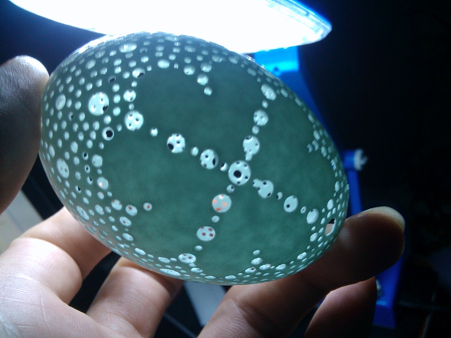 风吹鸡蛋壳,财去人安乐