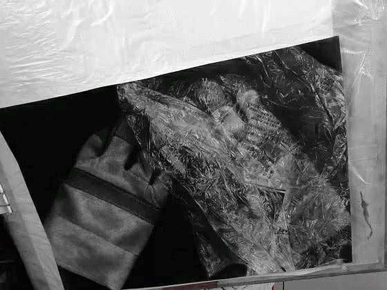 超写实素描，手套与塑料袋（图ZMzEyMDE5NTI=） - 绘画 - 站酷设计师达芬奇很气愤原创素材 - 站酷ZCOOL