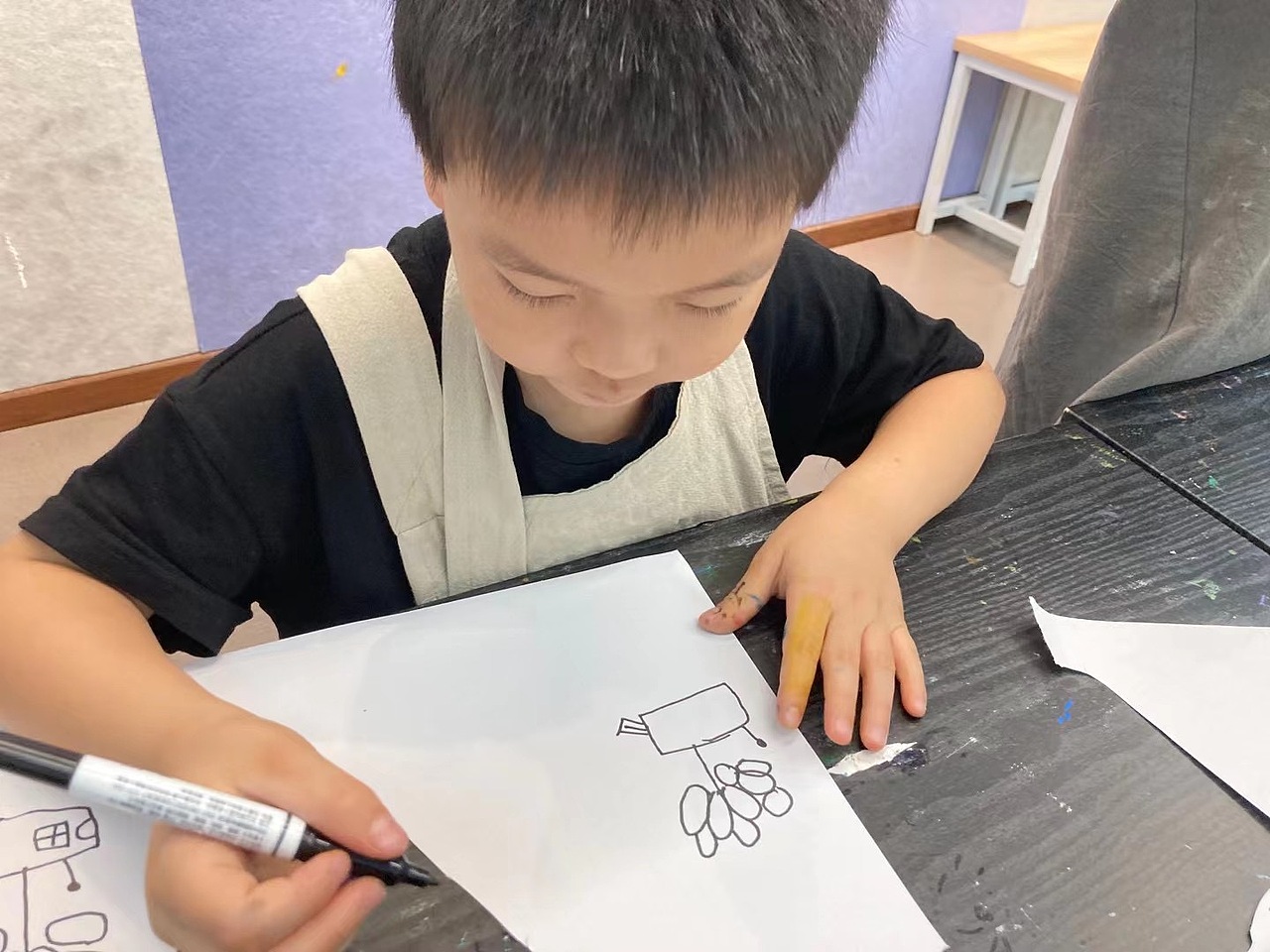 深圳市童心飞象少儿美术