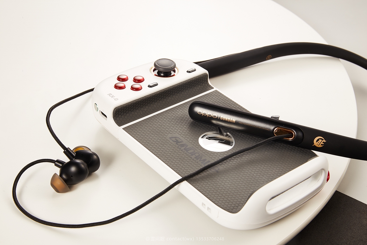 OPPO 高达版 Reno Ace手机、降噪耳机、游戏手柄 图赏（图ZMjA4NTk0NDQ0） - 产品摄影 - 站酷设计师云间眠原创素材 - 站酷ZCOOL
