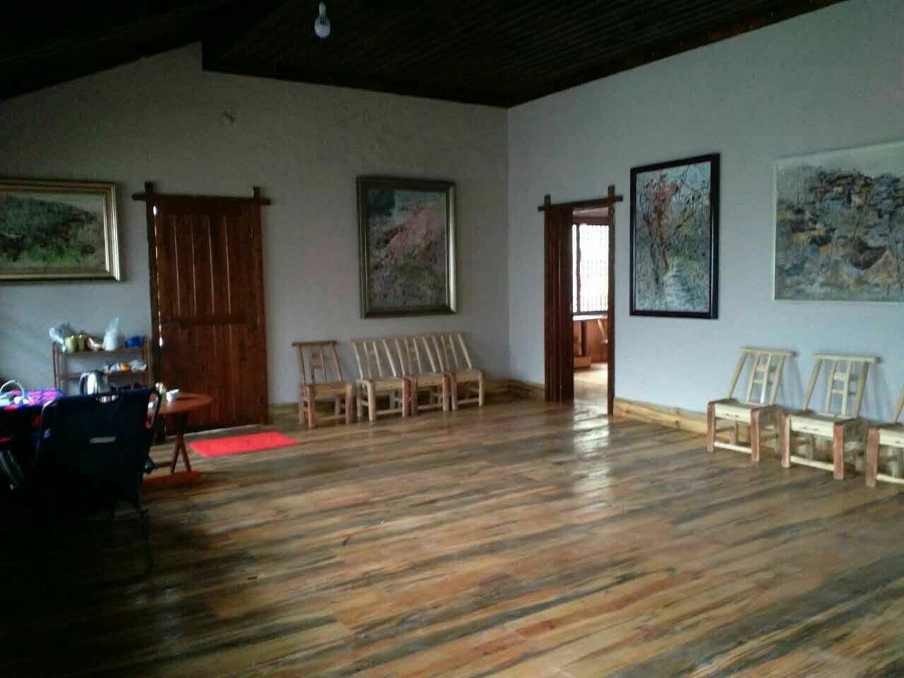 张家界-巢栖画室
可接待写生画家，民食民宿。