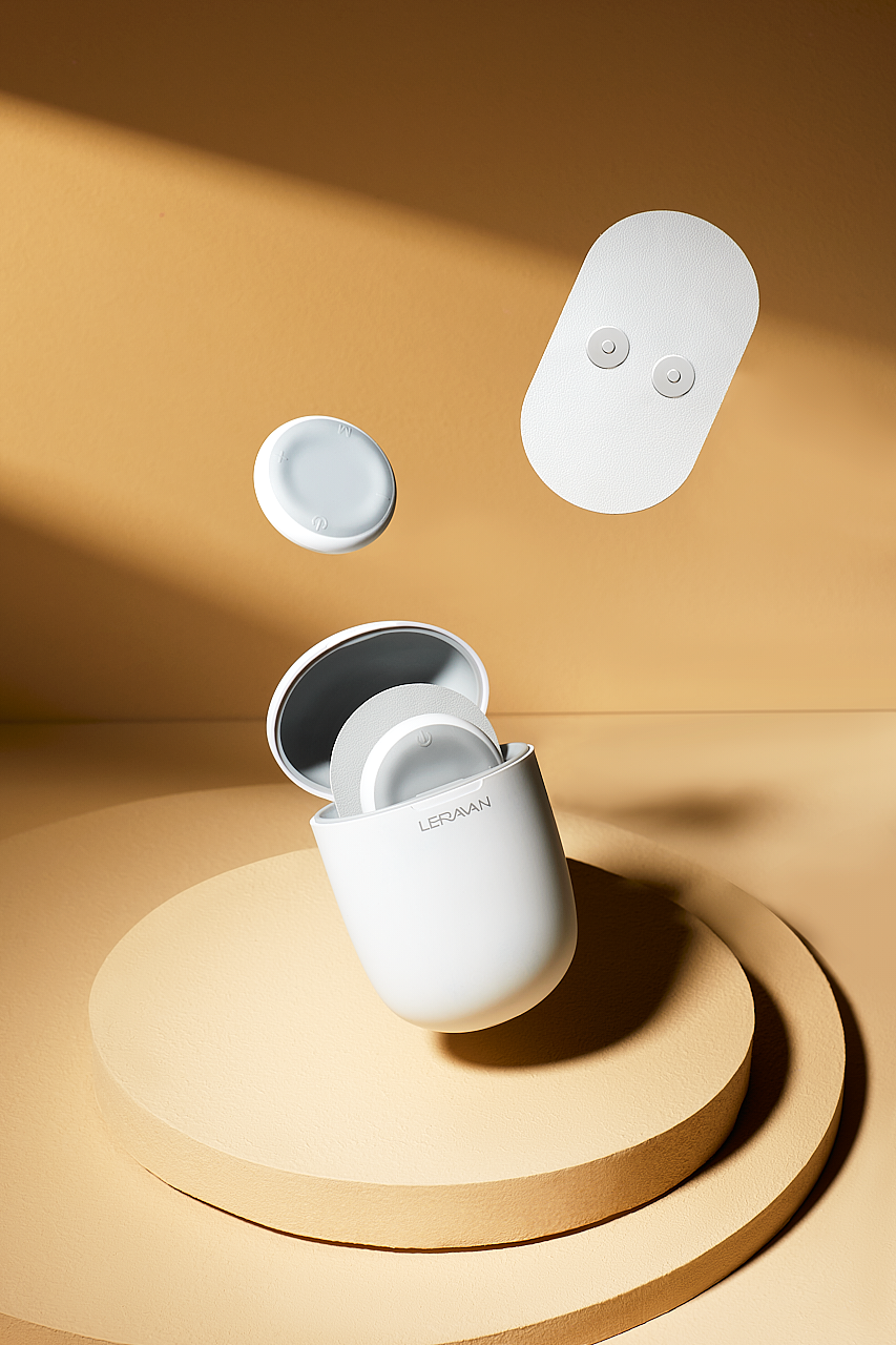 『产品平面』乐伽随充魔力贴 X 叔的片（图ZMjUzODY0NTky） - 产品摄影 - 站酷设计师叔的片原创素材 - 站酷ZCOOL