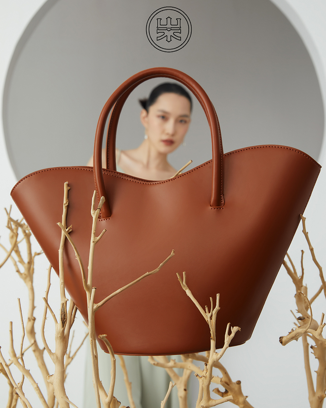 2021SS 山水集形象片 包包拍摄 | 电商拍摄 | 商业摄影（图ZMjU1MzU0Mzgw） - 人像摄影 - 站酷设计师摄影师Heben原创素材 - 站酷ZCOOL