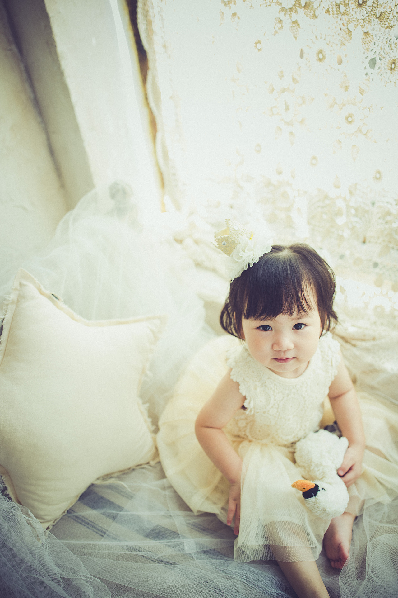 上海Rainbow Baby高端儿童摄影《婚纱女宝》赏析