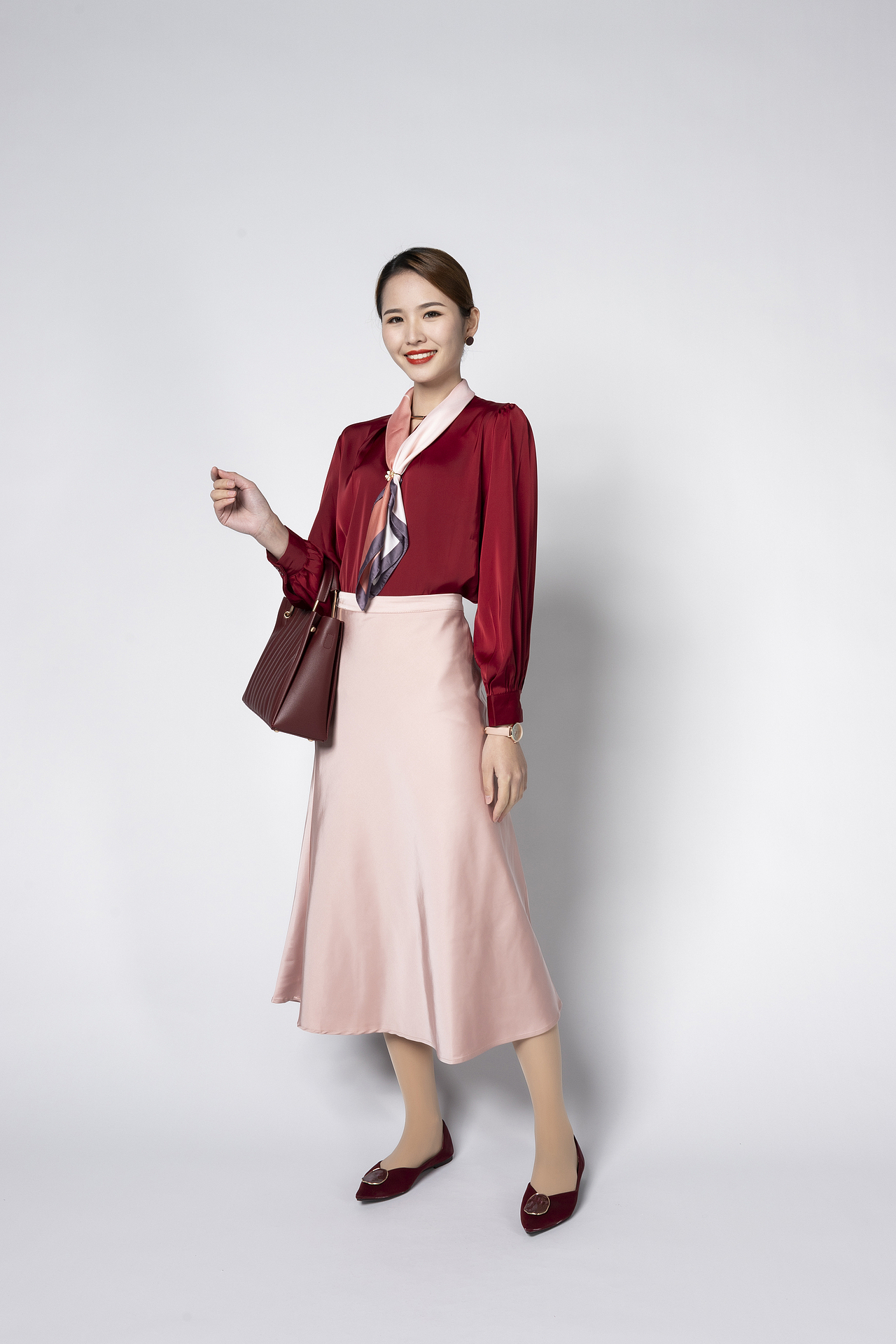 十光堇轻奢职场女装