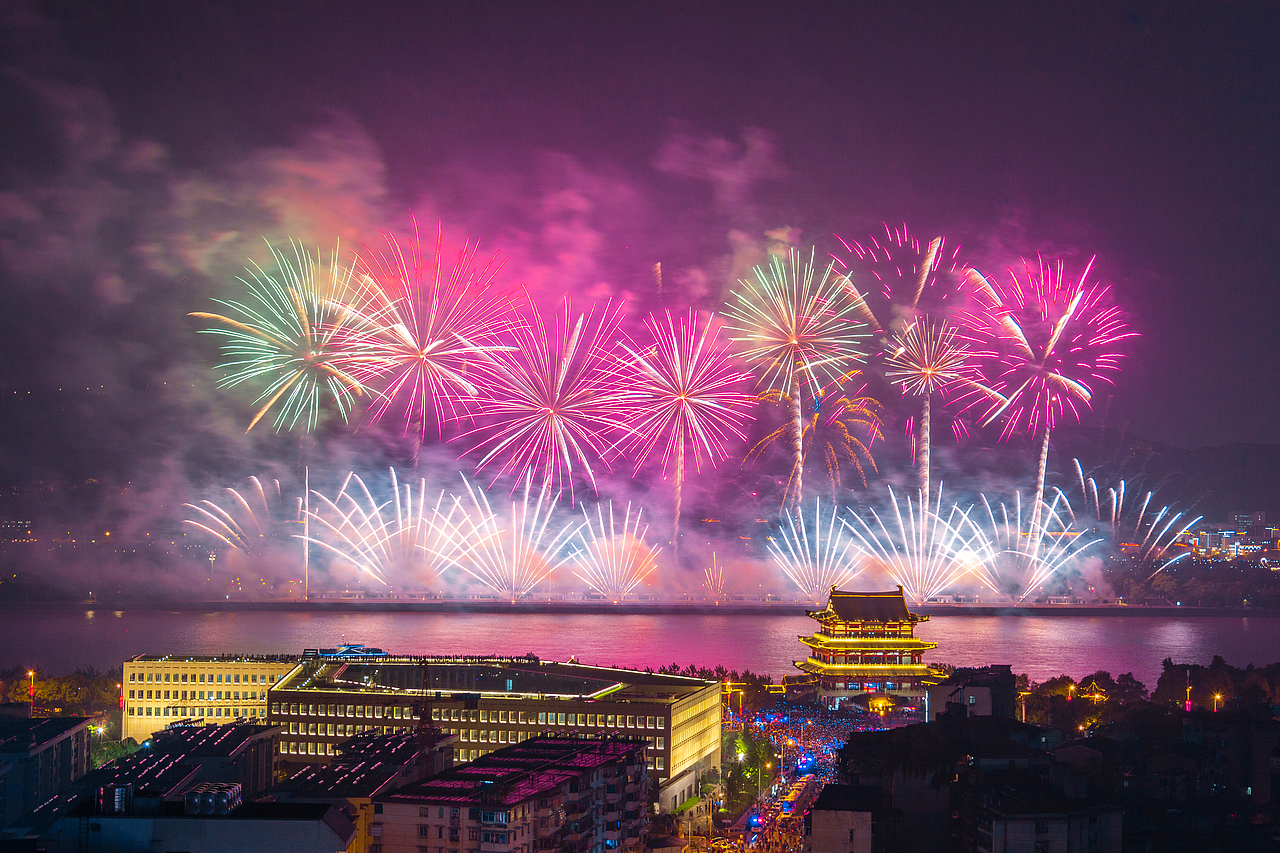 長沙橘子洲五一煙花（圖ZMTU2Nzc0Mjgw） - 風(fēng)光攝影 - 站酷設(shè)計師我叫老萬原創(chuàng)素材 - 站酷ZCOOL