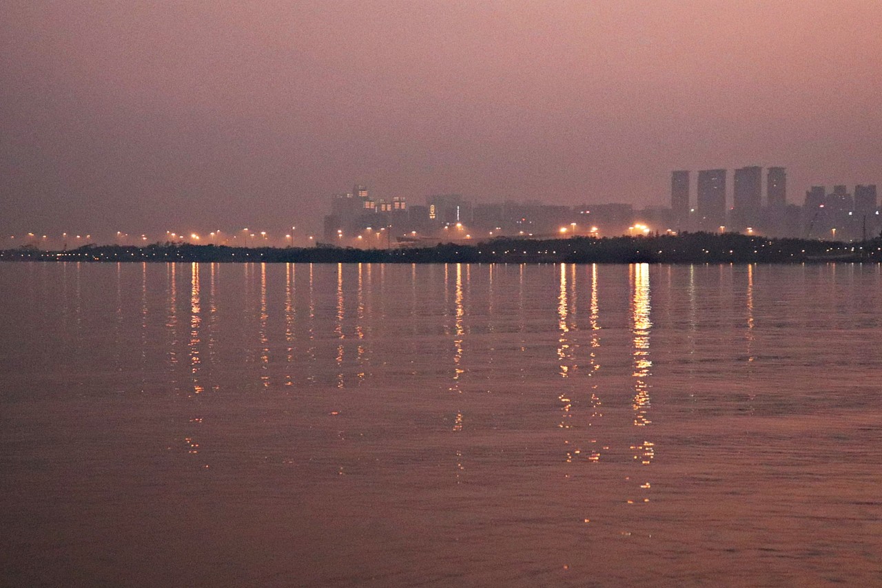 2019年3月3日《深圳·后海》（图ZMTQ3Nzc4OTY4） - 风光摄影 - 站酷设计师曹志豪AOBI原创素材 - 站酷ZCOOL