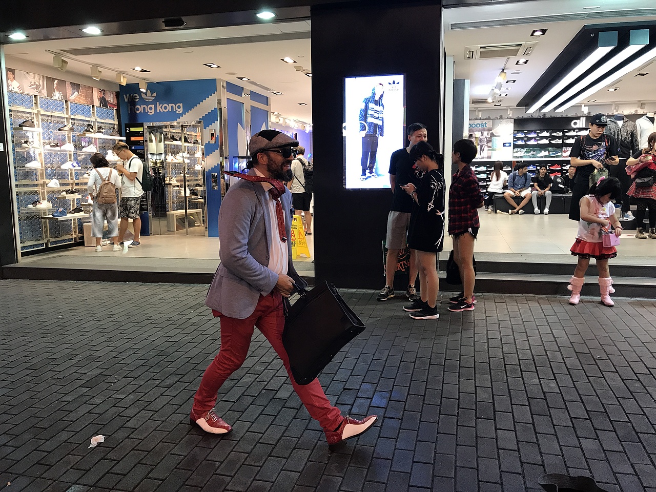 香港纹身展（图ZOTYwNzEwMTY=） - 风光摄影 - 站酷设计师低俗文化king原创素材 - 站酷ZCOOL