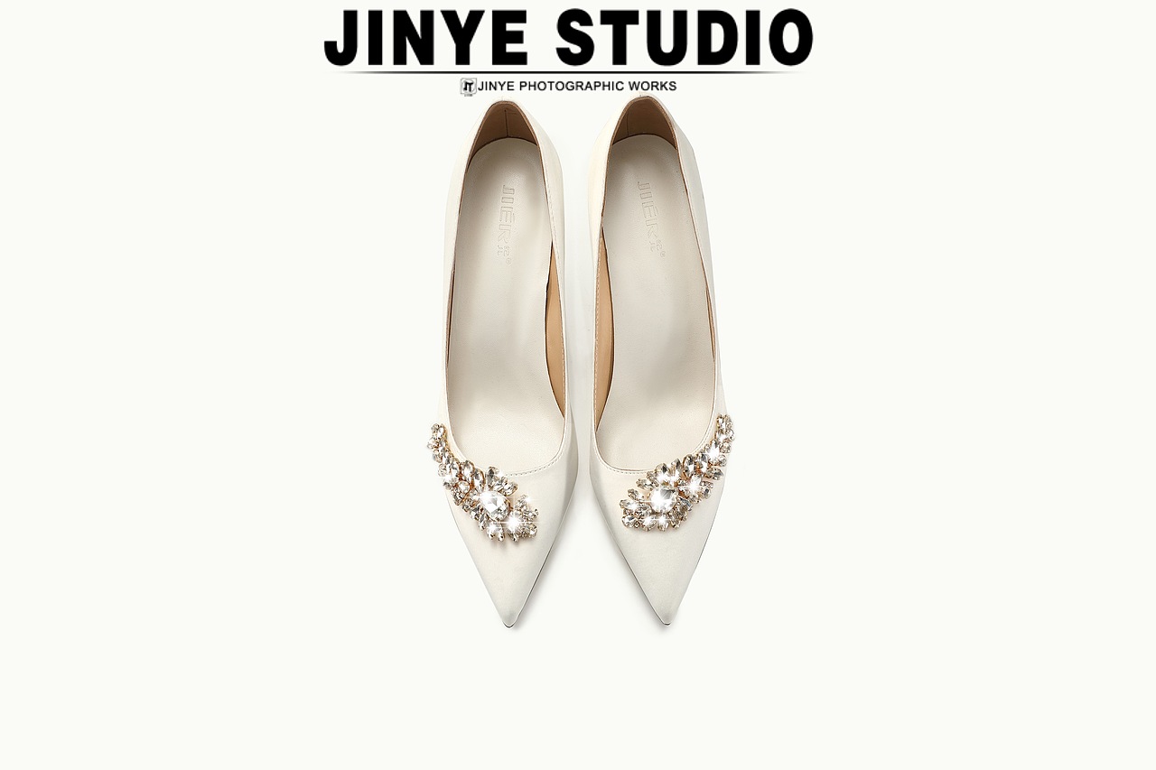 产品拍摄|白色细跟高跟鞋拍摄