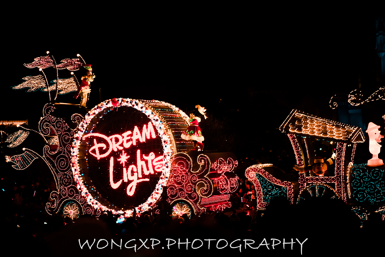 迪斯尼灯车游行