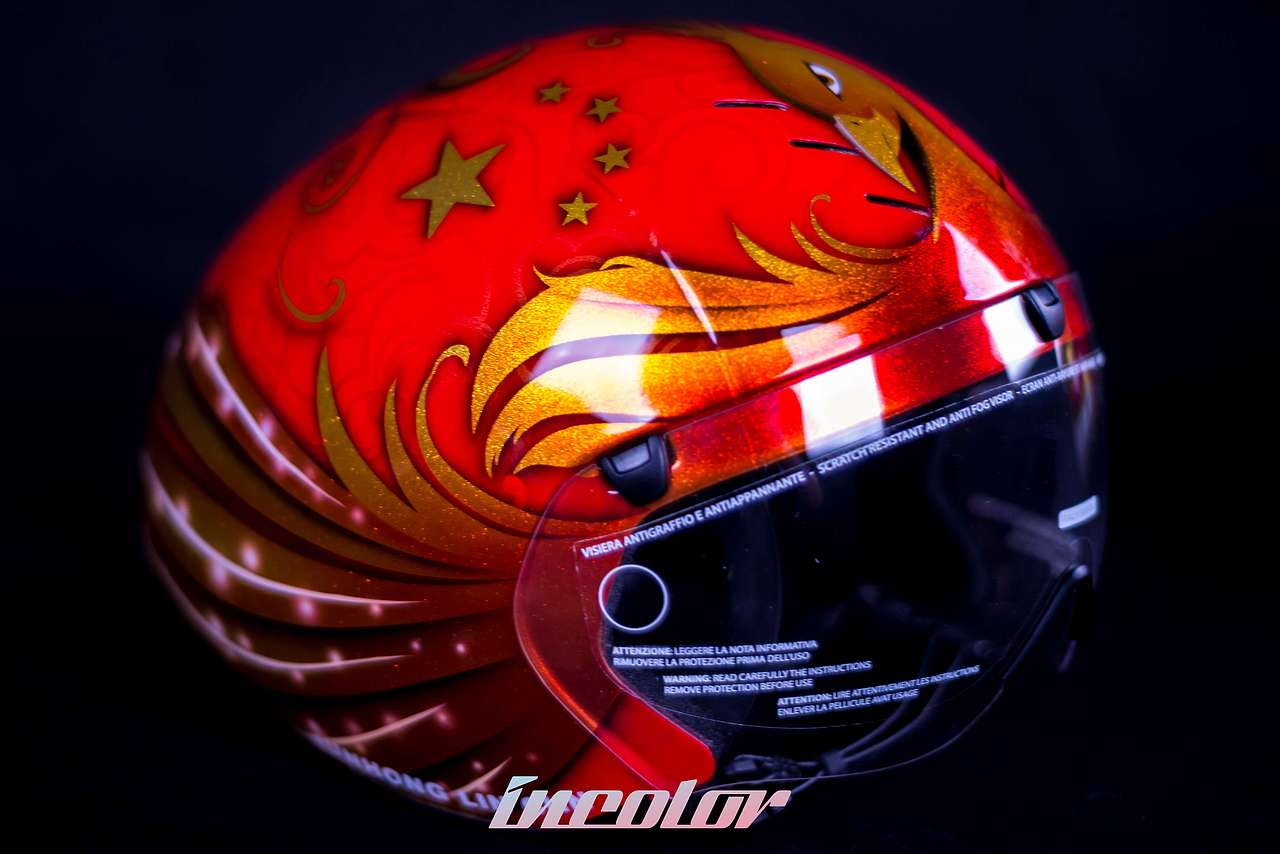 凤凰来仪2018年亚运会场地自行车赛冠军头盔设计