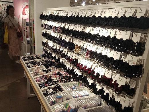 南宁店谜荼无印良品货架戒指展示道具饰品袜子展柜