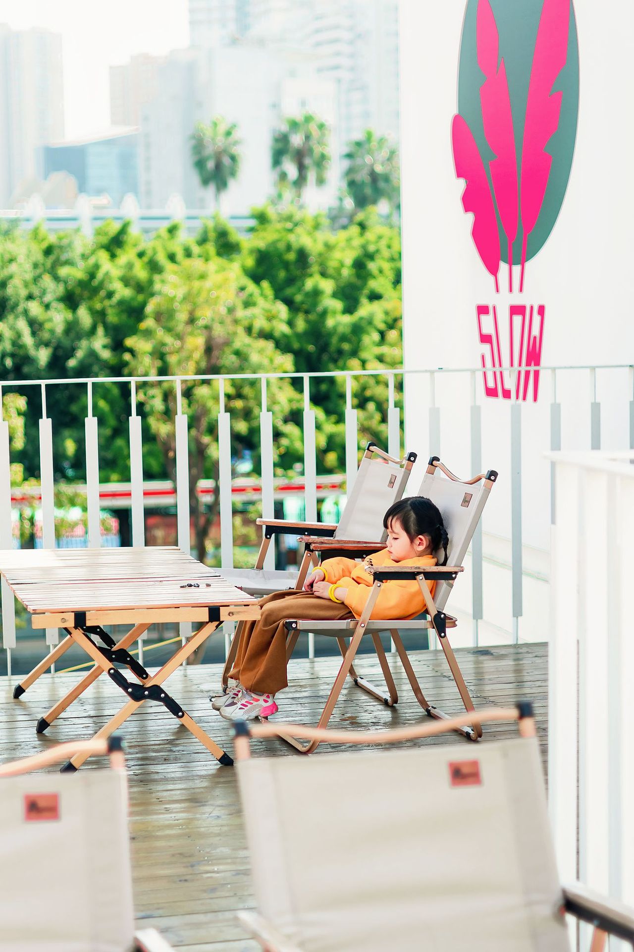 园中小惬｜慵懒秋日（图ZMzUzOTU1NDMy） - 人像摄影 - 站酷设计师温雯尔雅_原创素材 - 站酷ZCOOL