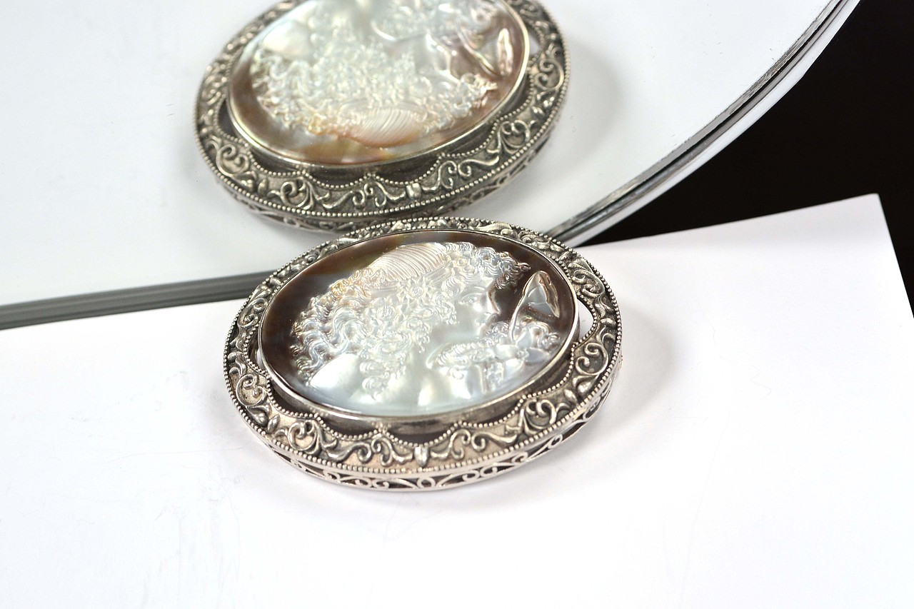 复古宫廷风|美人胸针