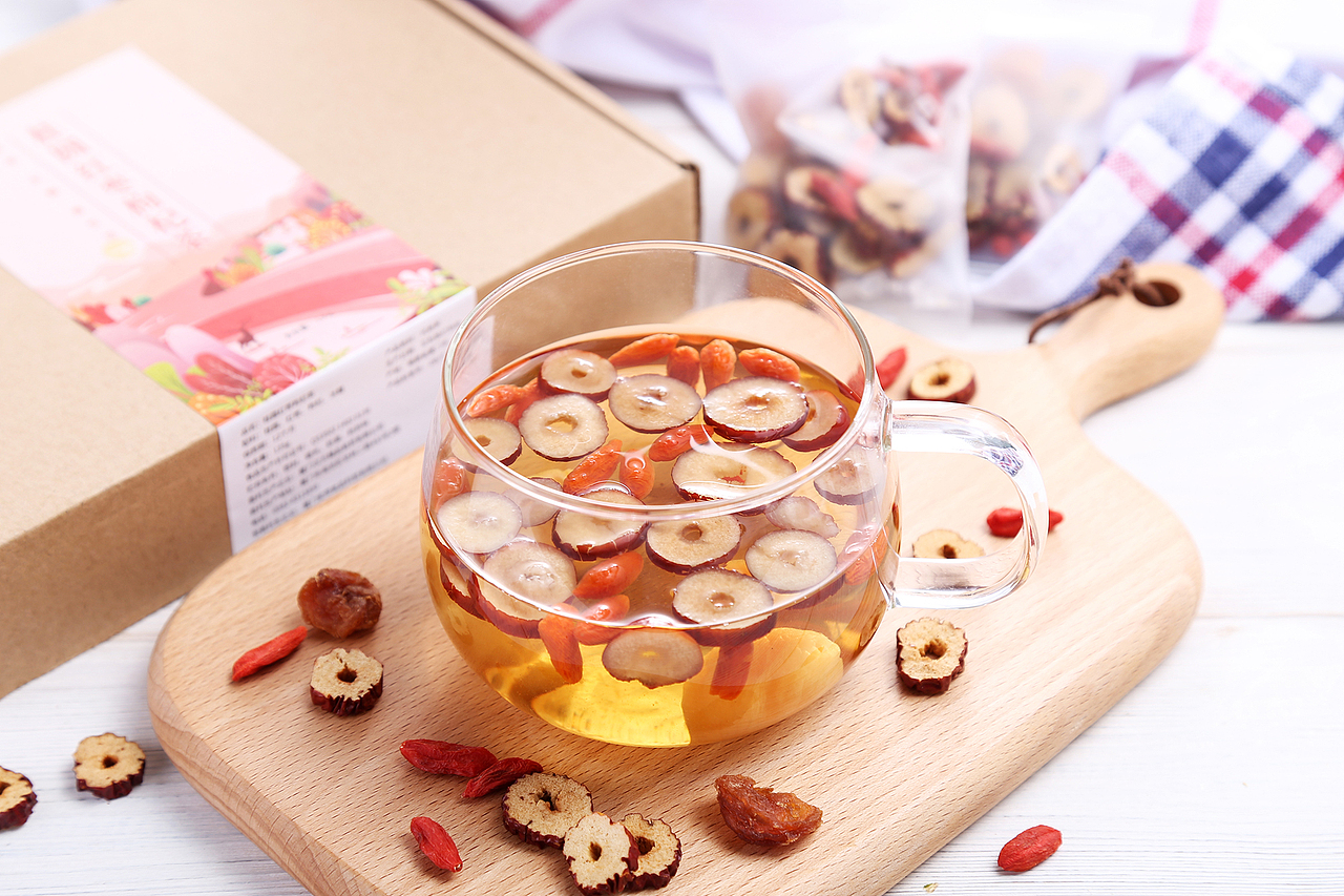 桂圆红枣枸杞茶（花茶组合系列）（图ZOTYwNTk2MTY=） - 产品摄影 - 站酷设计师手可摘星陈同学原创素材 - 站酷ZCOOL