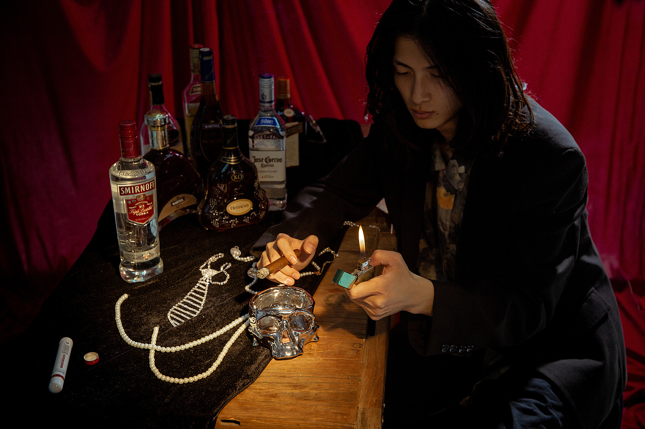 【SKULL】骷髅 暗黑系1300°电镀金属色陶瓷烟灰缸摆件