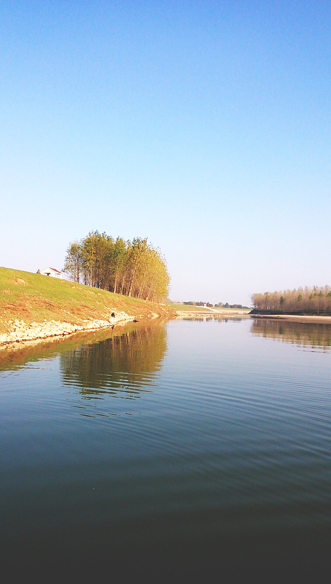 湖泊~（圖ZMjExNDM1MzY=） - 風光攝影 - 站酷設計師5umm1r原創(chuàng)素材 - 站酷ZCOOL