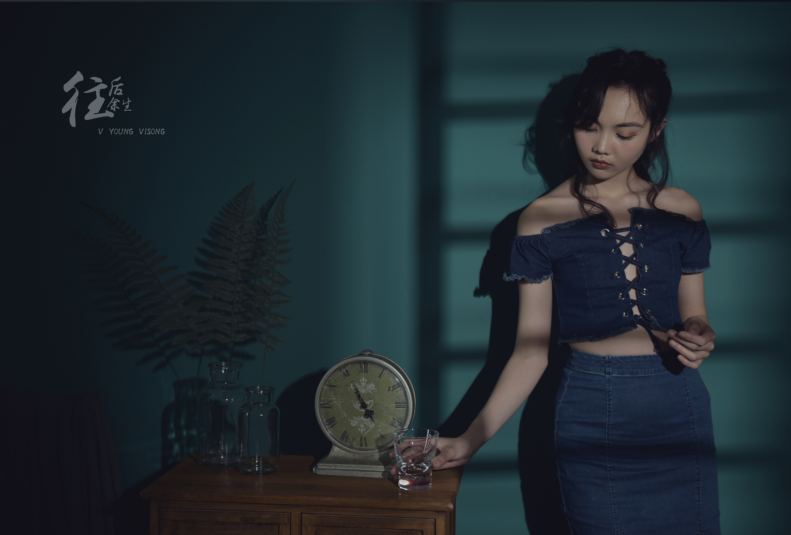 暗调片复古情绪人像摄影 感受光影带来的情绪