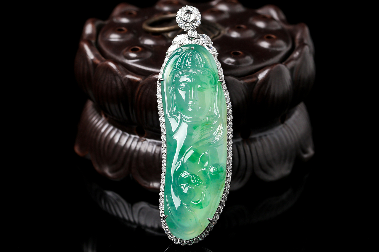 18k金镶嵌高端翡翠观音（图ZMTYxMzQyNjEy） - 产品摄影 - 站酷设计师耗子mmmmmmmmmm原创素材 - 站酷ZCOOL