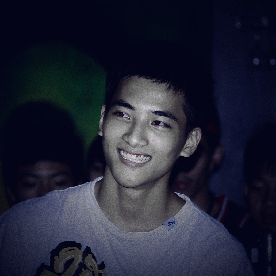 AE 啊峰 珠海男神