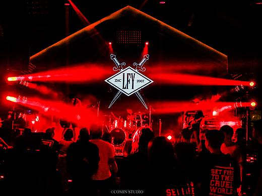 * &lt;WE ARE BACK!&gt; RI崛SE 28GIG 现场演出 *