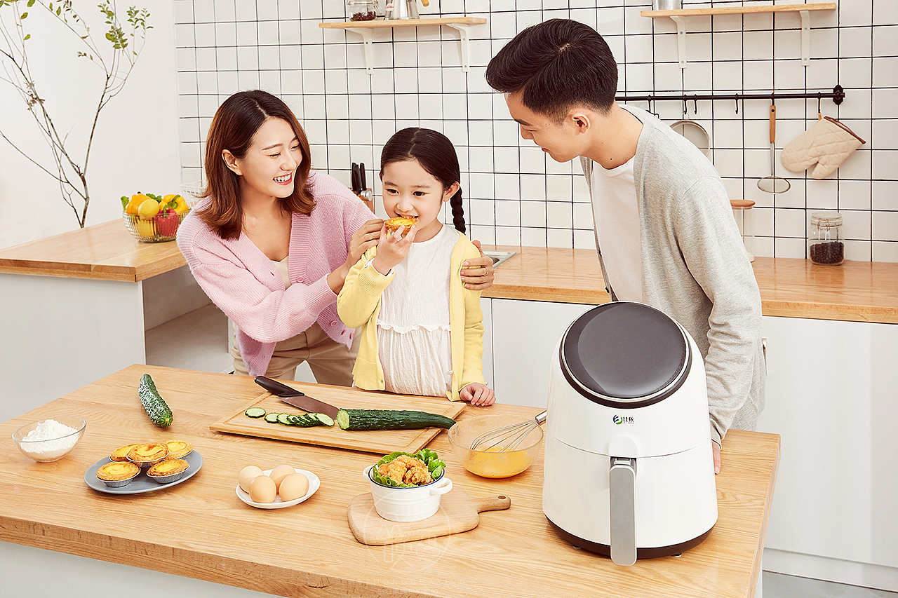 比依空气炸锅形象片（图ZMTk0NDQzMjQ0） - 产品摄影 - 站酷设计师禾众画映原创素材 - 站酷ZCOOL