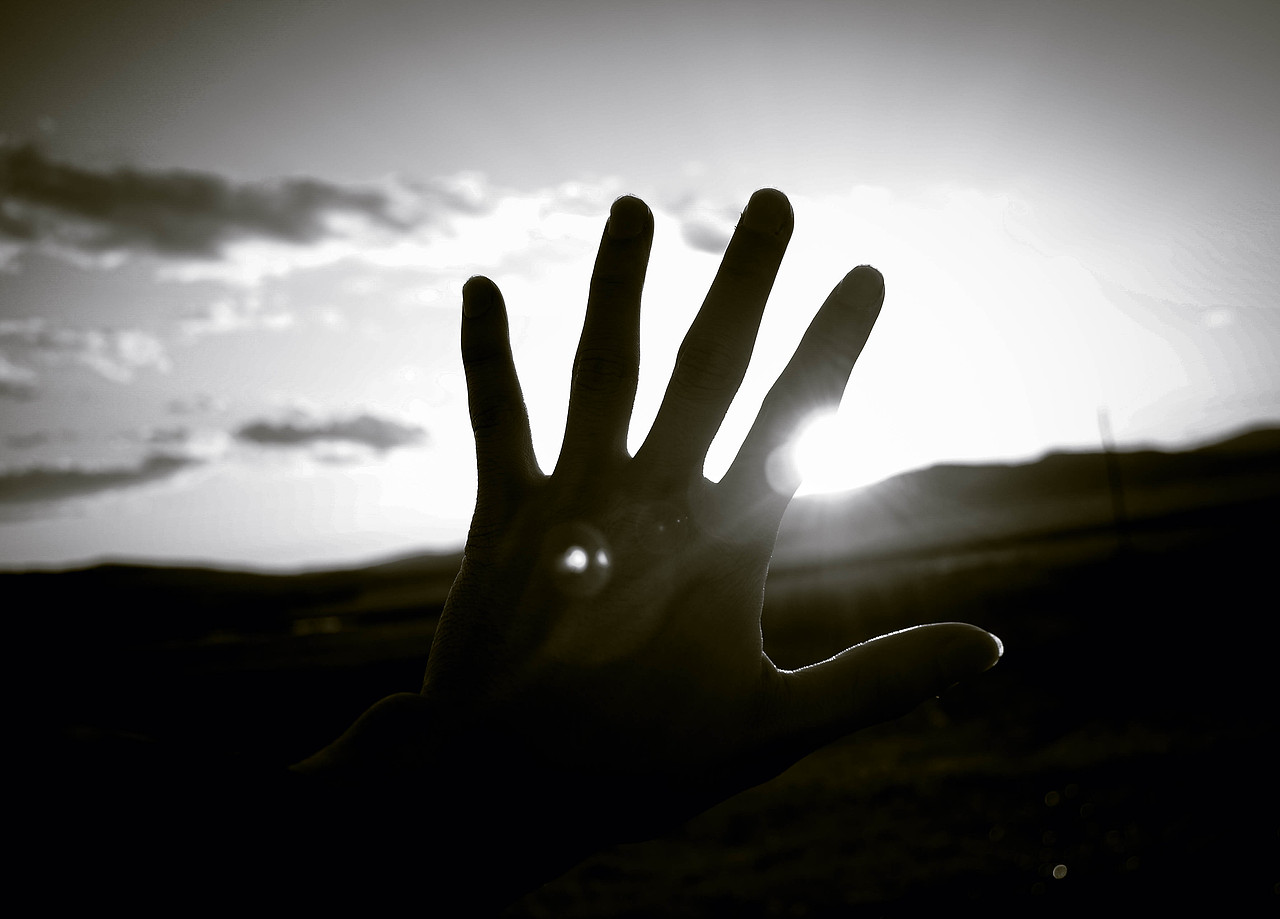 其实阳光并不是那么刺眼