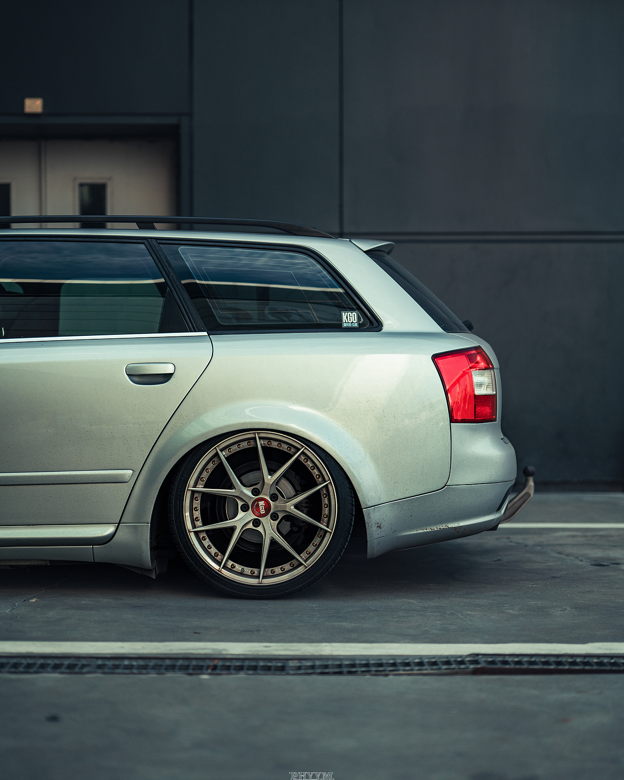 汽車攝影 Audi A4 c5 Avant（圖ZMjc1MDAyNTY4） - 產(chǎn)品攝影 - 站酷設(shè)計(jì)師phyym玉米原創(chuàng)素材 - 站酷ZCOOL