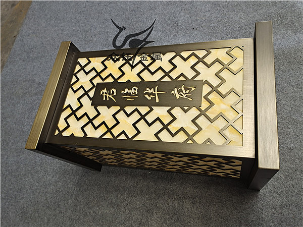 众钰定做不锈钢灯箱、古铜色不锈钢照明灯座