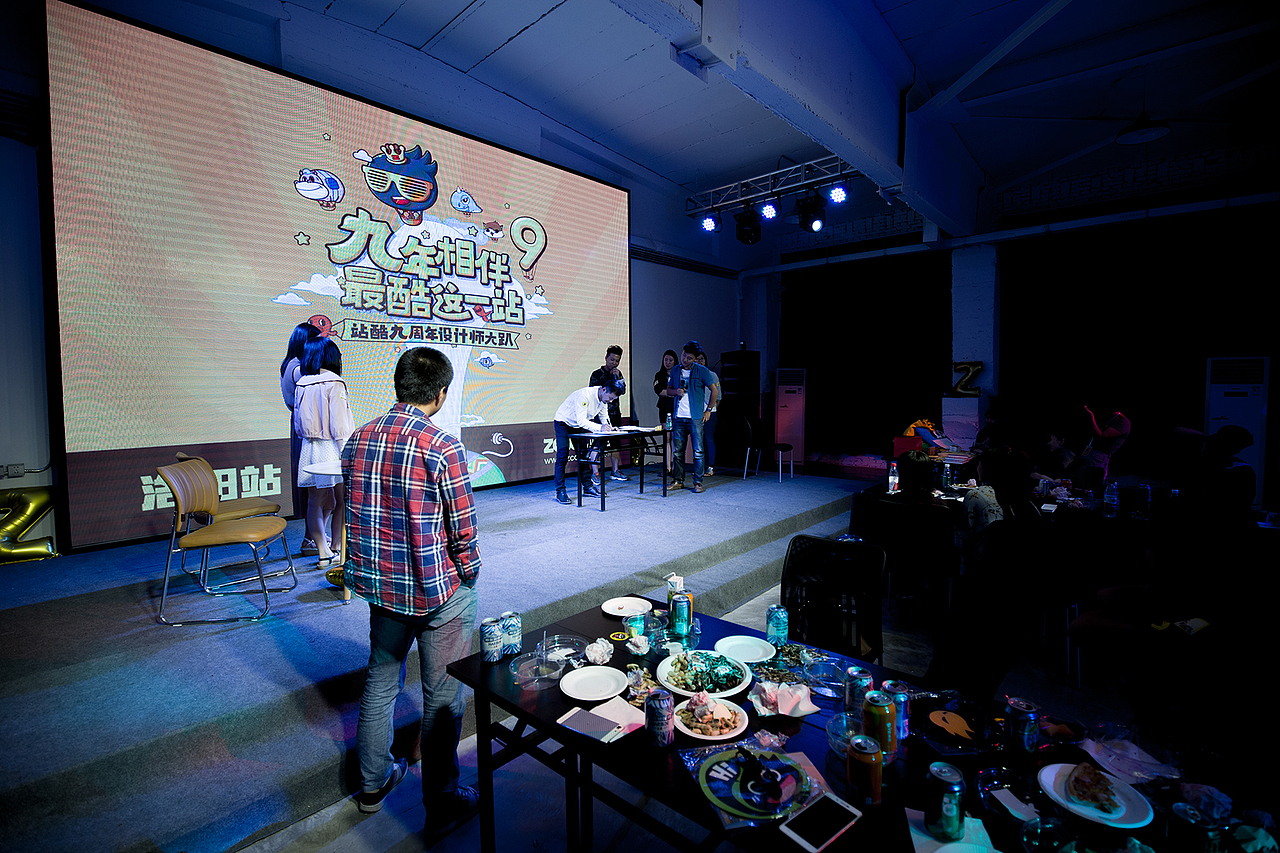 站酷九周年设计师大趴-洛阳站花絮（图ZMzM3NjA4MjA=） - 人文/纪实摄影 - 站酷设计师鲍鲍先生原创素材 - 站酷ZCOOL