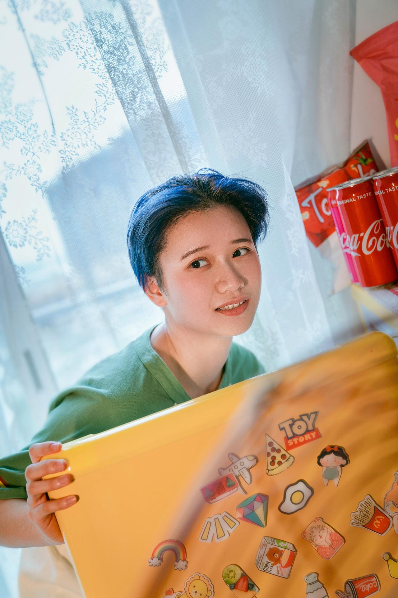 要喝肥宅快乐水吗（图ZMTQwNTYwOTg4） - 人像摄影 - 站酷设计师祁豫原创素材 - 站酷ZCOOL